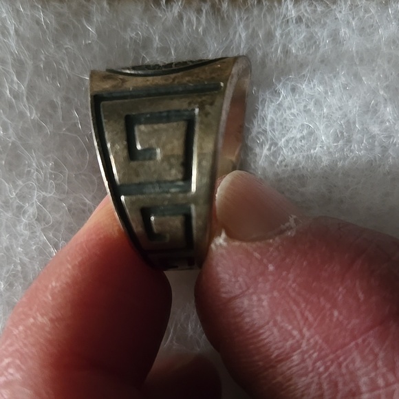 Women's Silver Ring and Pendant Set - Picture 2 of 10